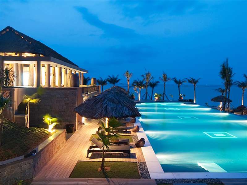 “Save” 3 khách sạn triệu view tại cố đô Huế